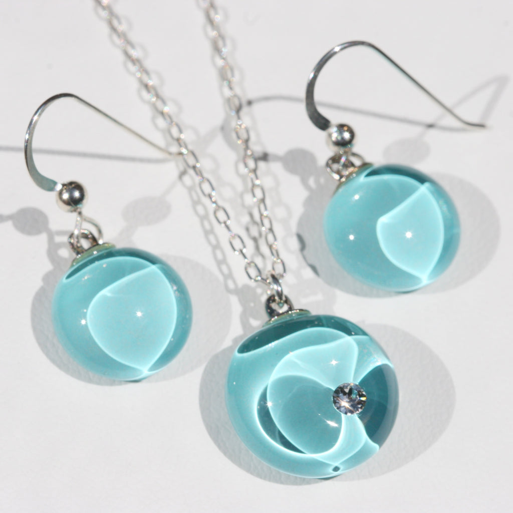 A Mother's Love Collection